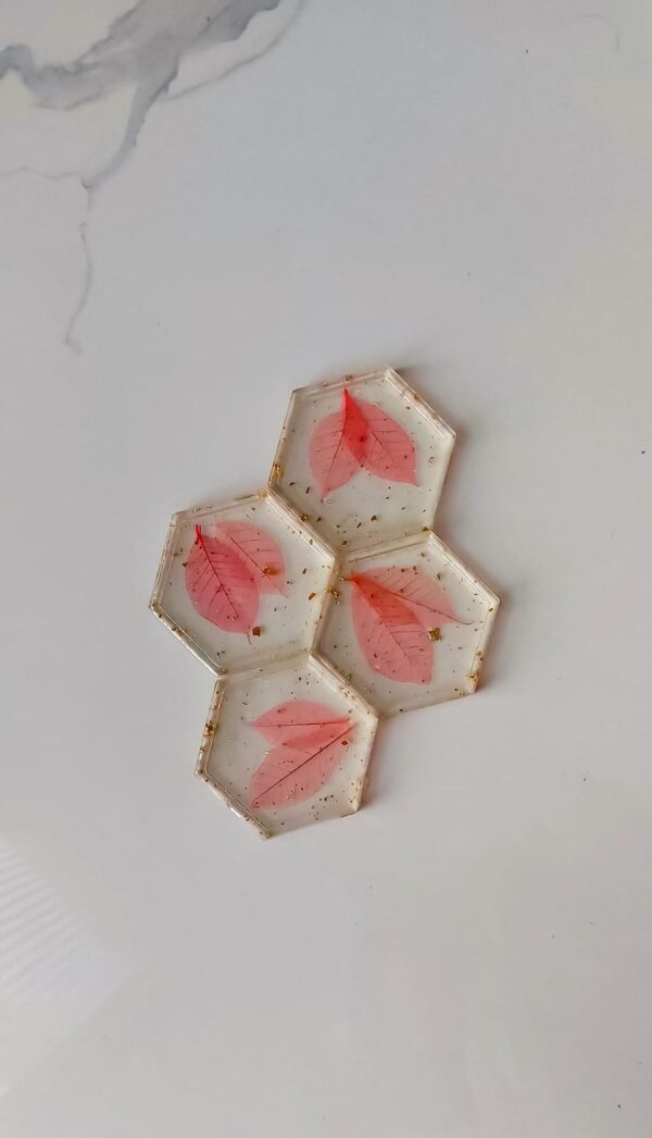 Hexagon shape coasters in set of 4 with beautiful leaves skeleton preserve in resin